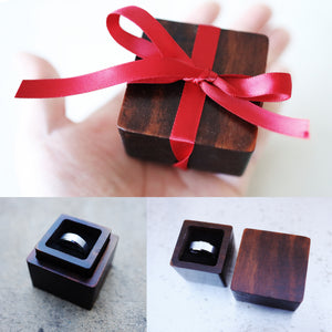 10 Wholesale Rustic Pine wood ring box with black velvet lining Black Walnut lacquer Ring Box