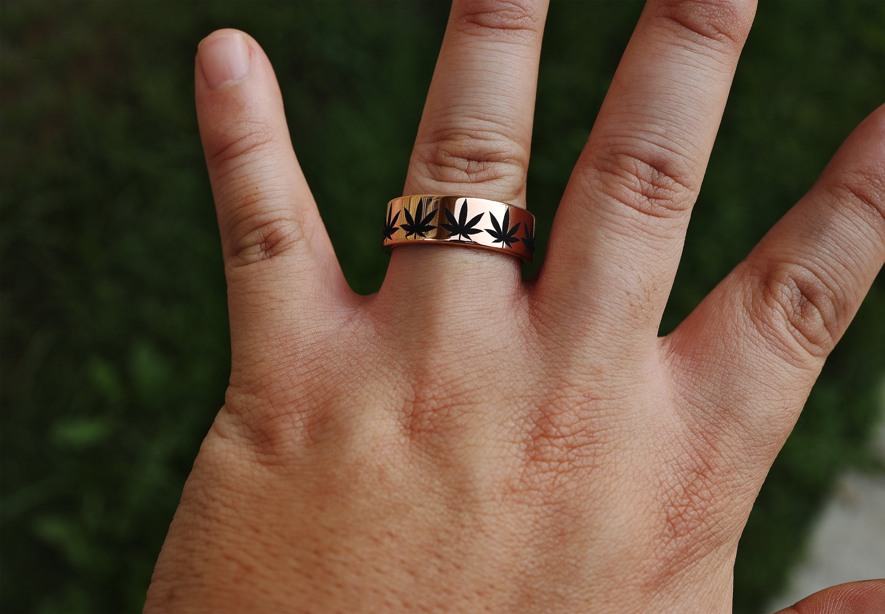 Engraved Ring Pattern