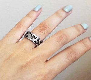 Open image in slideshow, everaftercreative Ring Legend of Zelda Ring Triforce Design Men Women Couple Promise Engagement Wedding Anniversary Gift.

